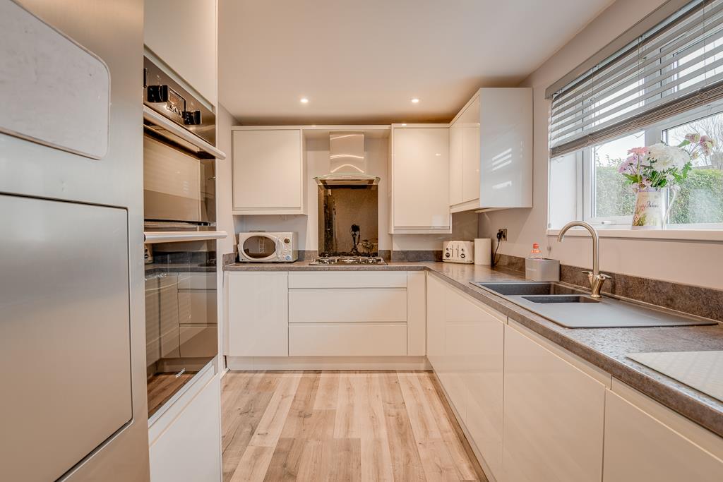 Newall Crescent, Winsford CW Estate Agents